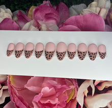 Load image into Gallery viewer, Cheetah Doll Nails