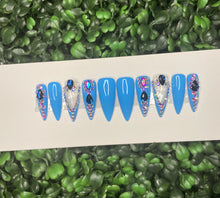 Load image into Gallery viewer, LuLu Skyy Nails