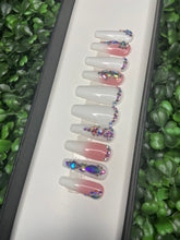 Load image into Gallery viewer, Lola Star Glam Nails