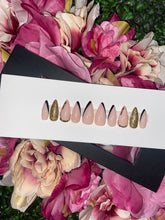 Load image into Gallery viewer, Brown Suga Nails